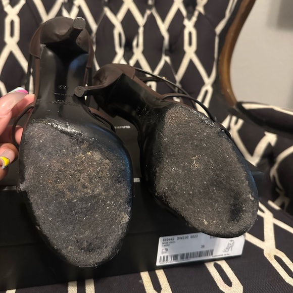 Saint Laurent Cassandra Strappy Logo - Picture 4 of 6